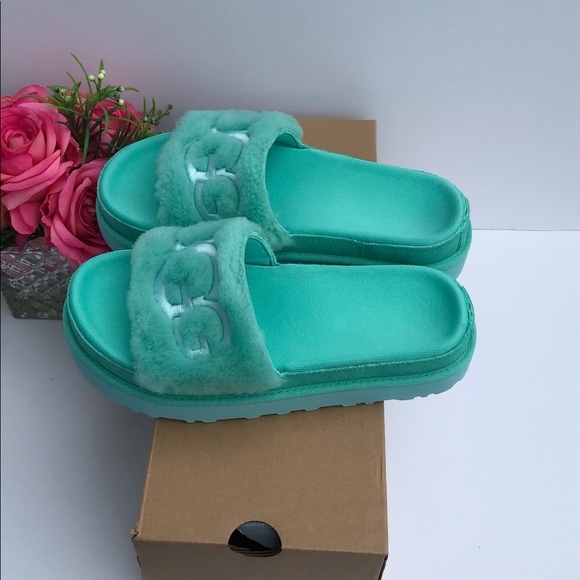 UGG Laton Fur Slide - Picture 8 of 8